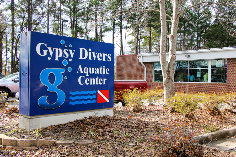 From of Gypsy Divers Aquatic Center building